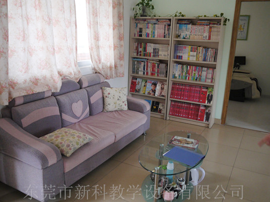 學校<a href='http://www.enyl.net' target='1' style='font-size:14px; font-weight:bold; color:#0080ff;'>心理咨詢室</a>