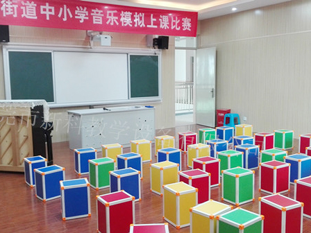 <a href='http://www.enyl.net/chanpin/58-1.html' target='1' style='font-size:18px; font-weight:bold; color:#000000;'>音樂(lè)功能室</a>