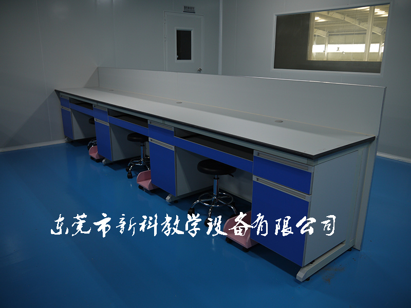 <a href='http://www.enyl.net/products/64-1.html' target='1' style='font-size:18px; font-weight:bold; color:#000000;'>實驗室邊臺</a>案例